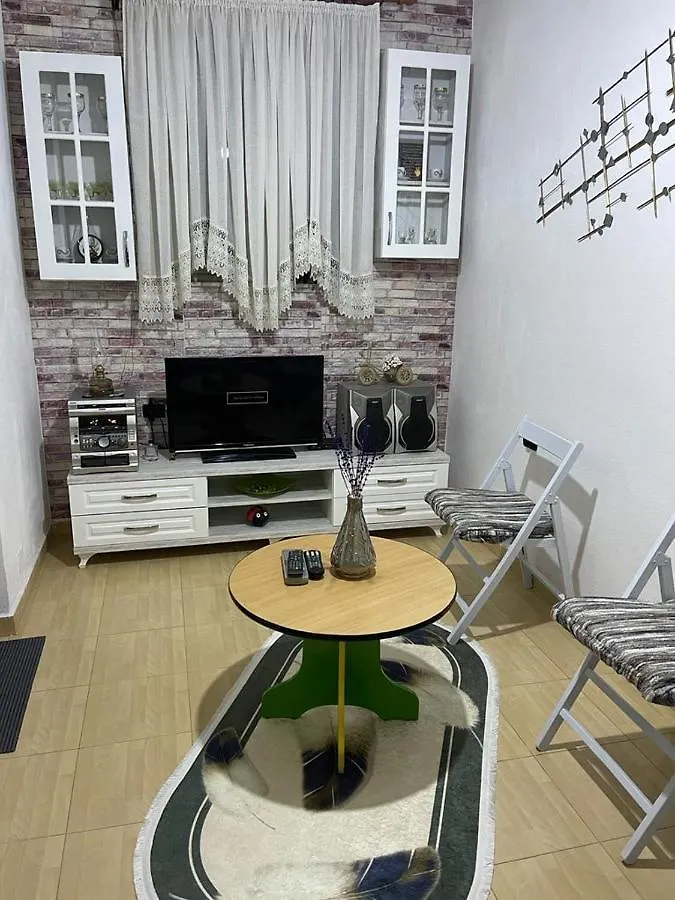Hotel Dibra Home Near City Center Of Shkodra